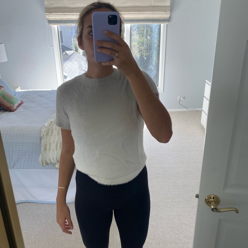 Bella Dahl fuzzy ombre top, size M
